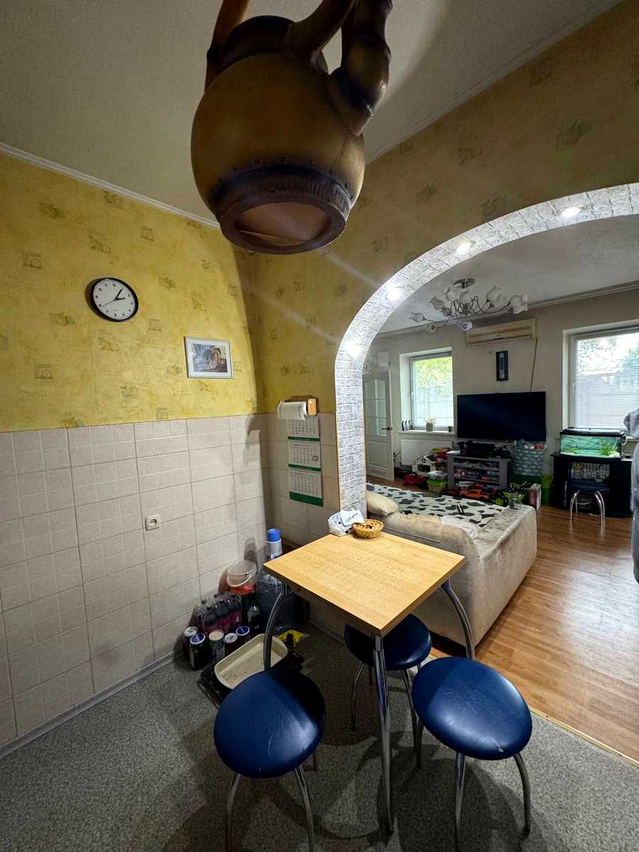 1879038589582881