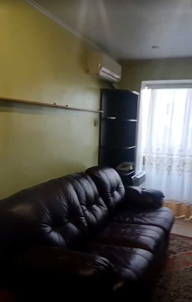1879038851570655