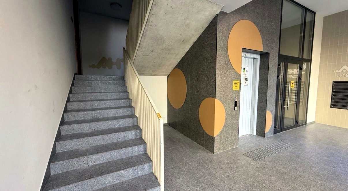 1879039307347775