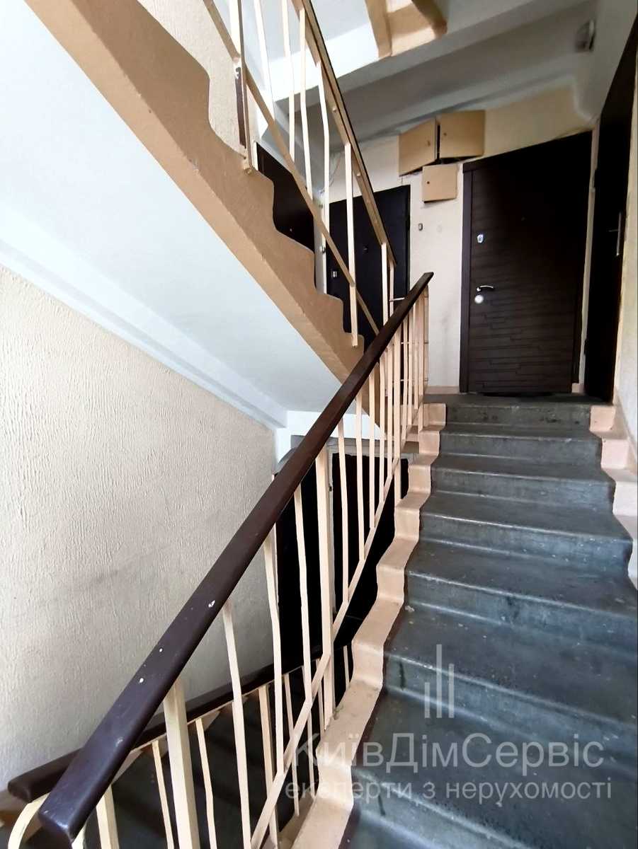1879045541010421