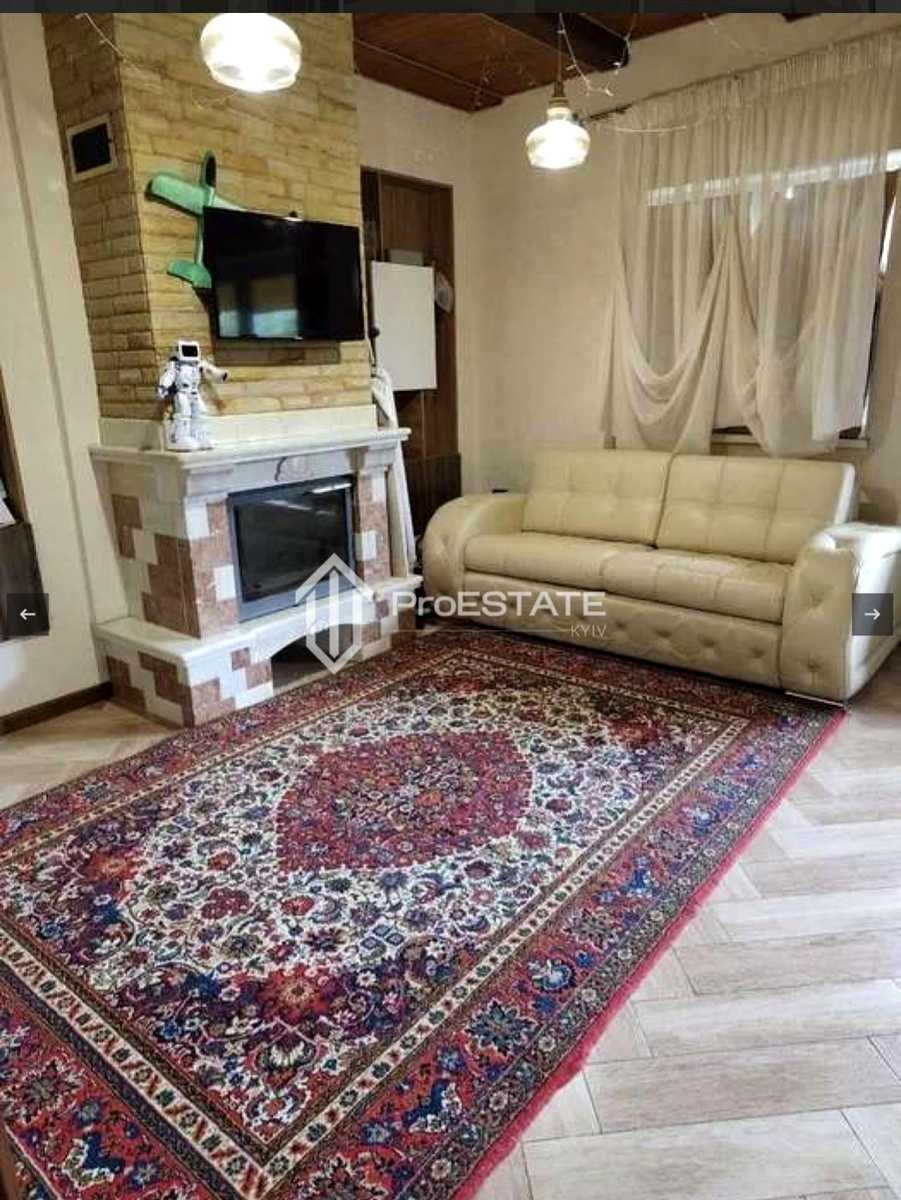 1879046160550927