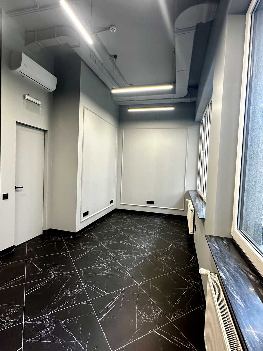 1879047774096883