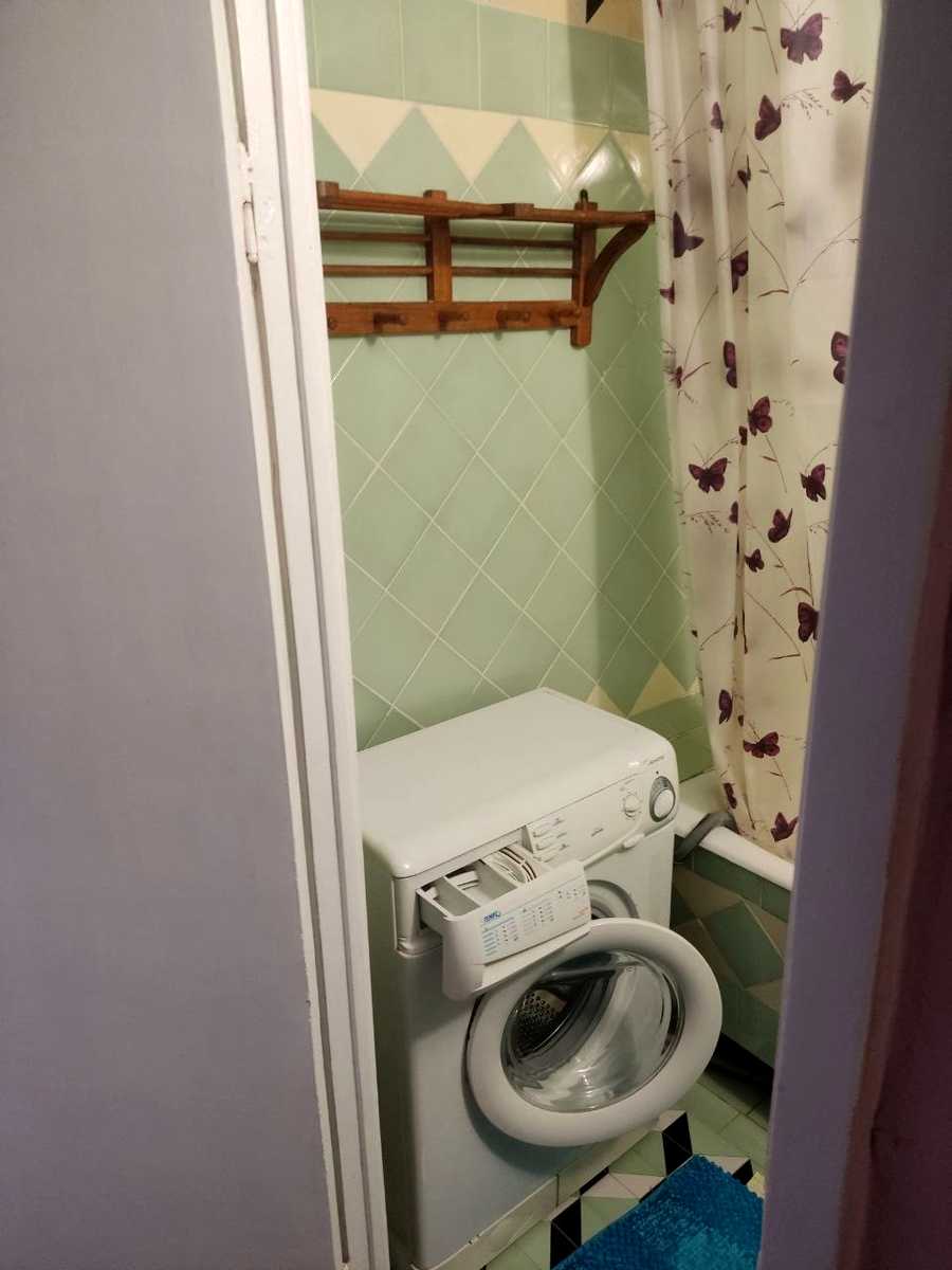 1879049685775231