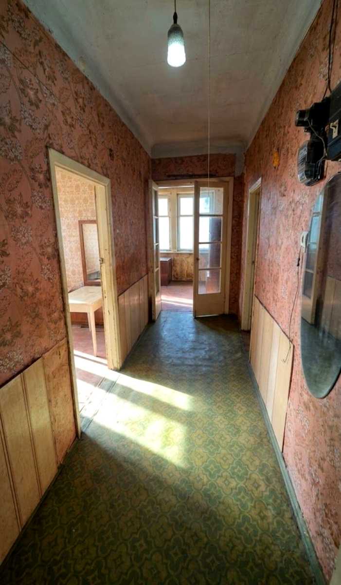 1879049888951573