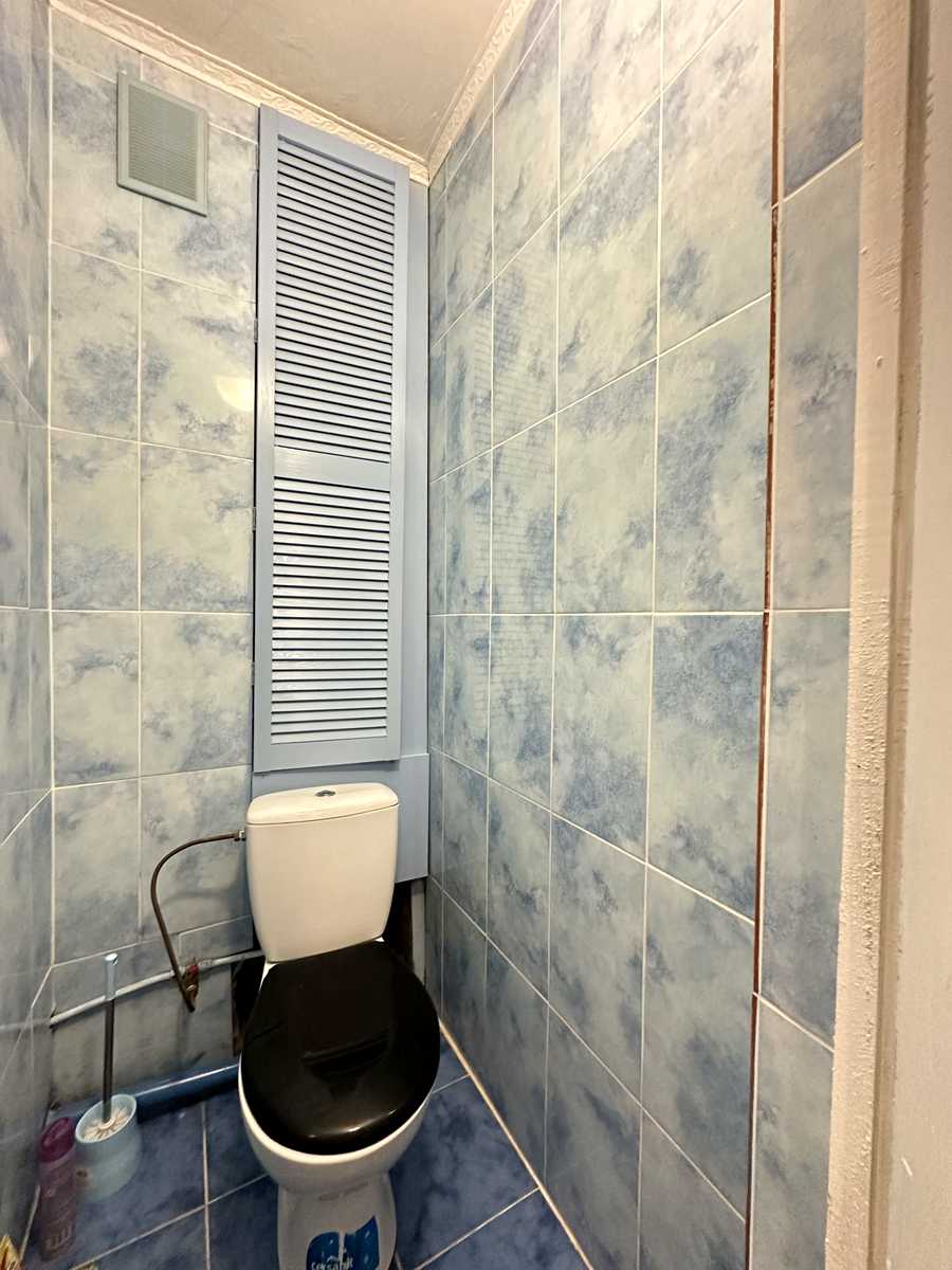 1879053208657696