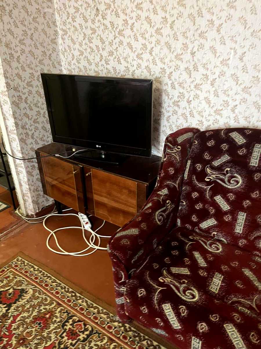 1879093300305330