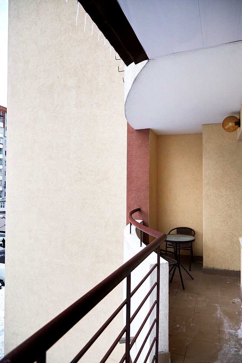 1879097673665418