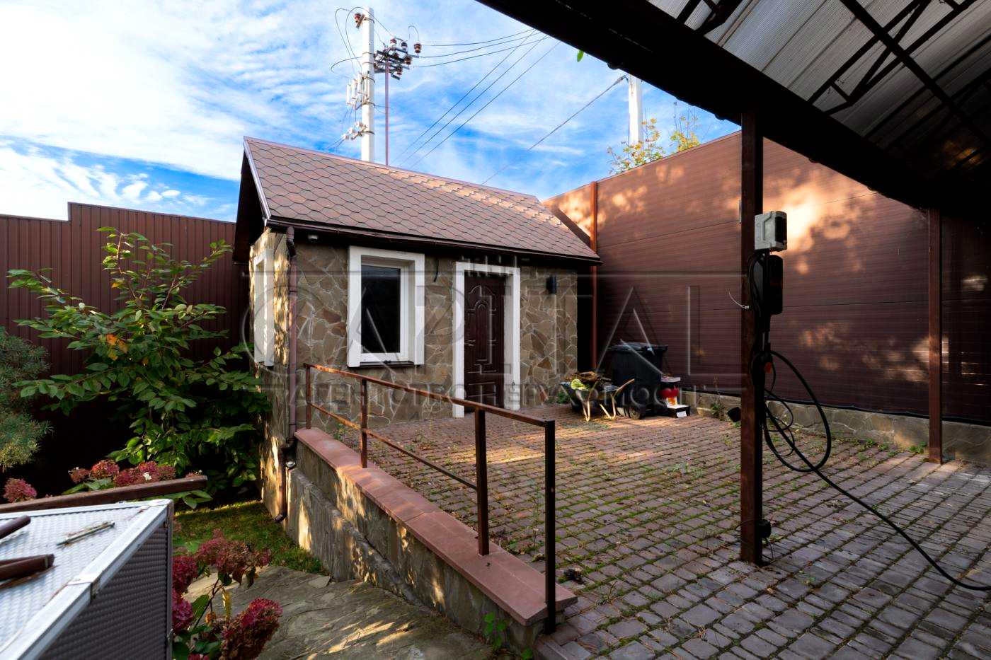 1879100125669215