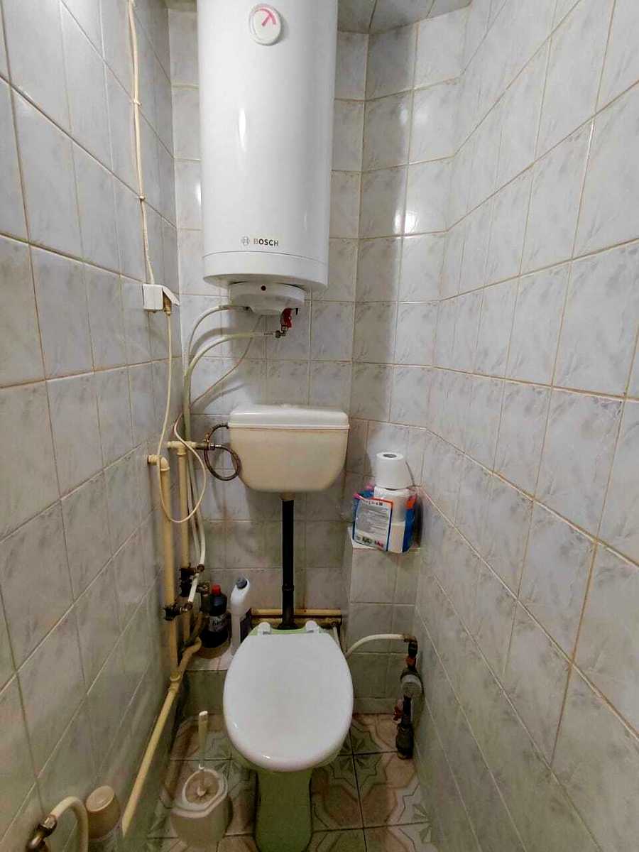 1879101413188404