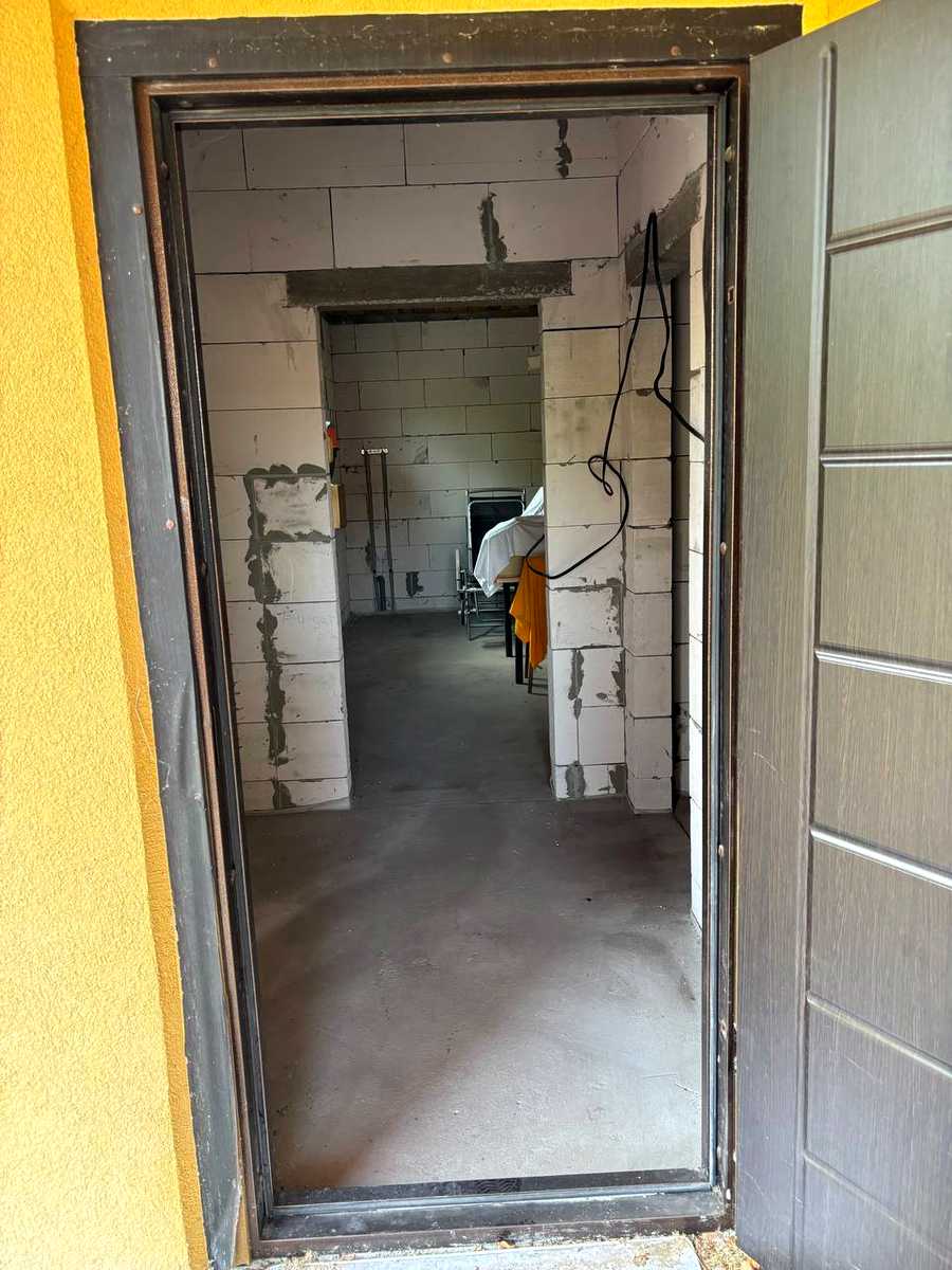 1879101647377151