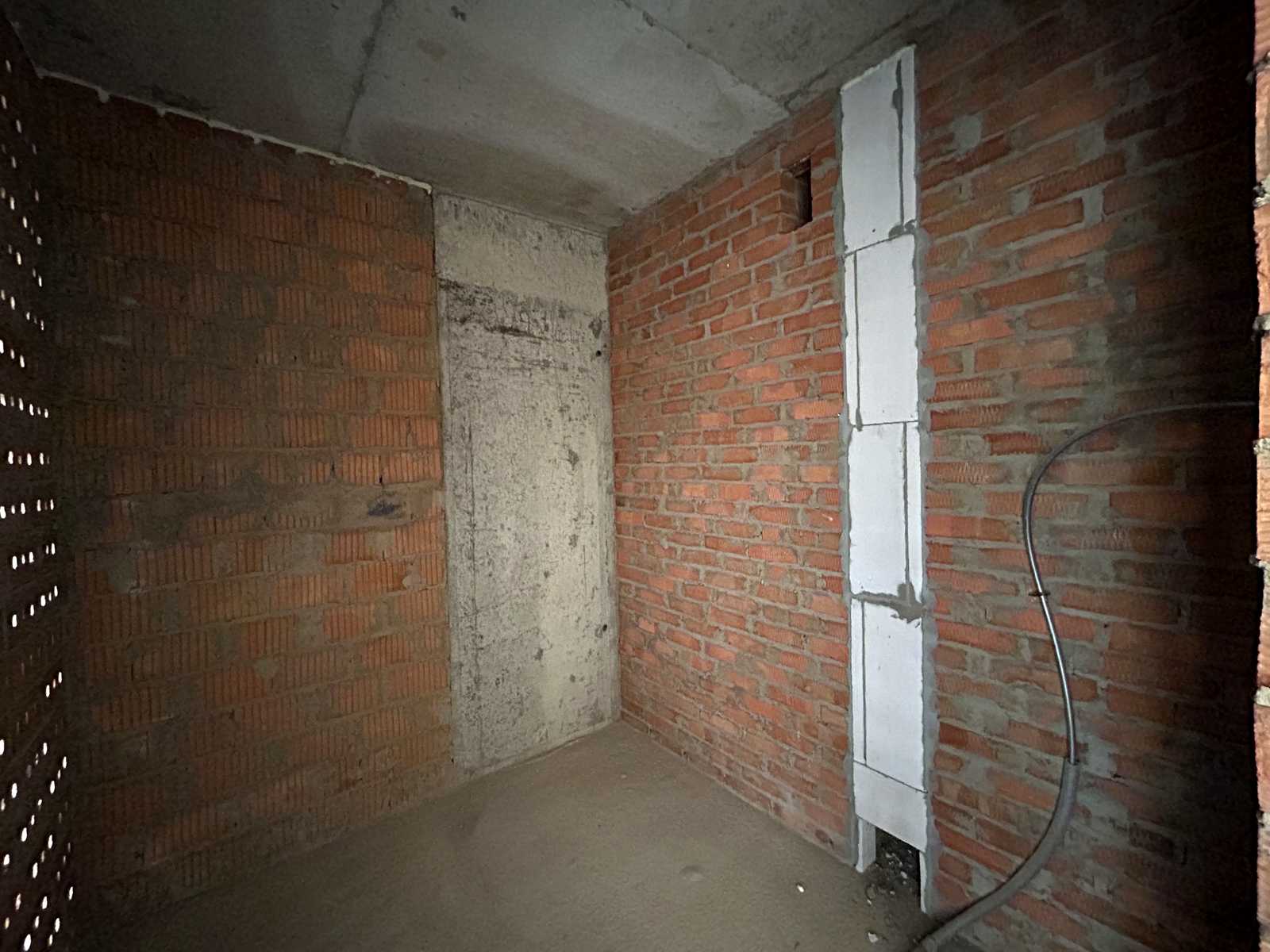 1879101659282916