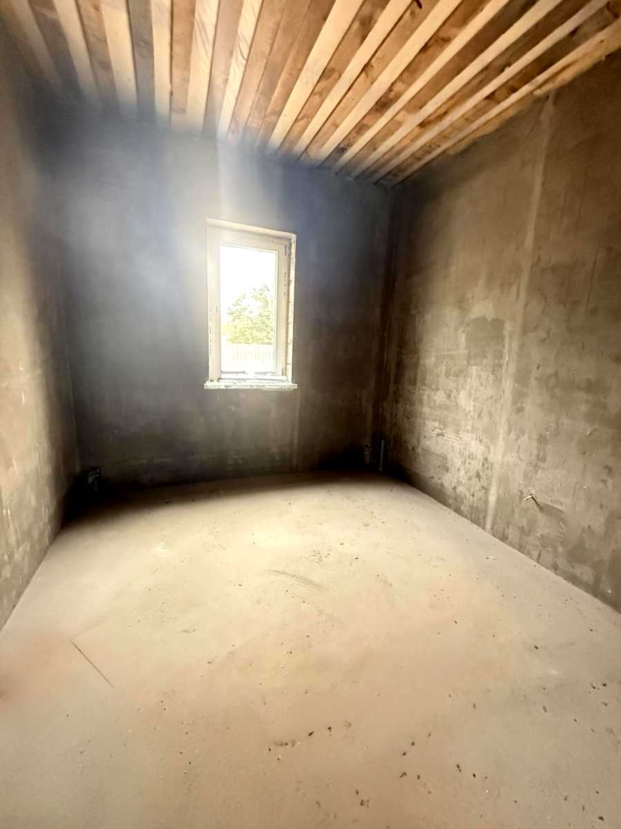 1879101867983729