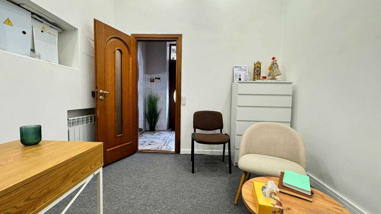 1879102845360221