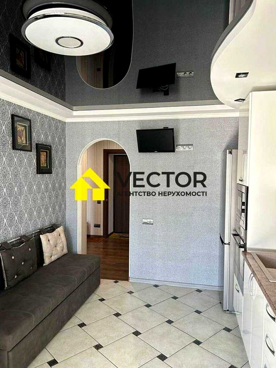 1879103137075356