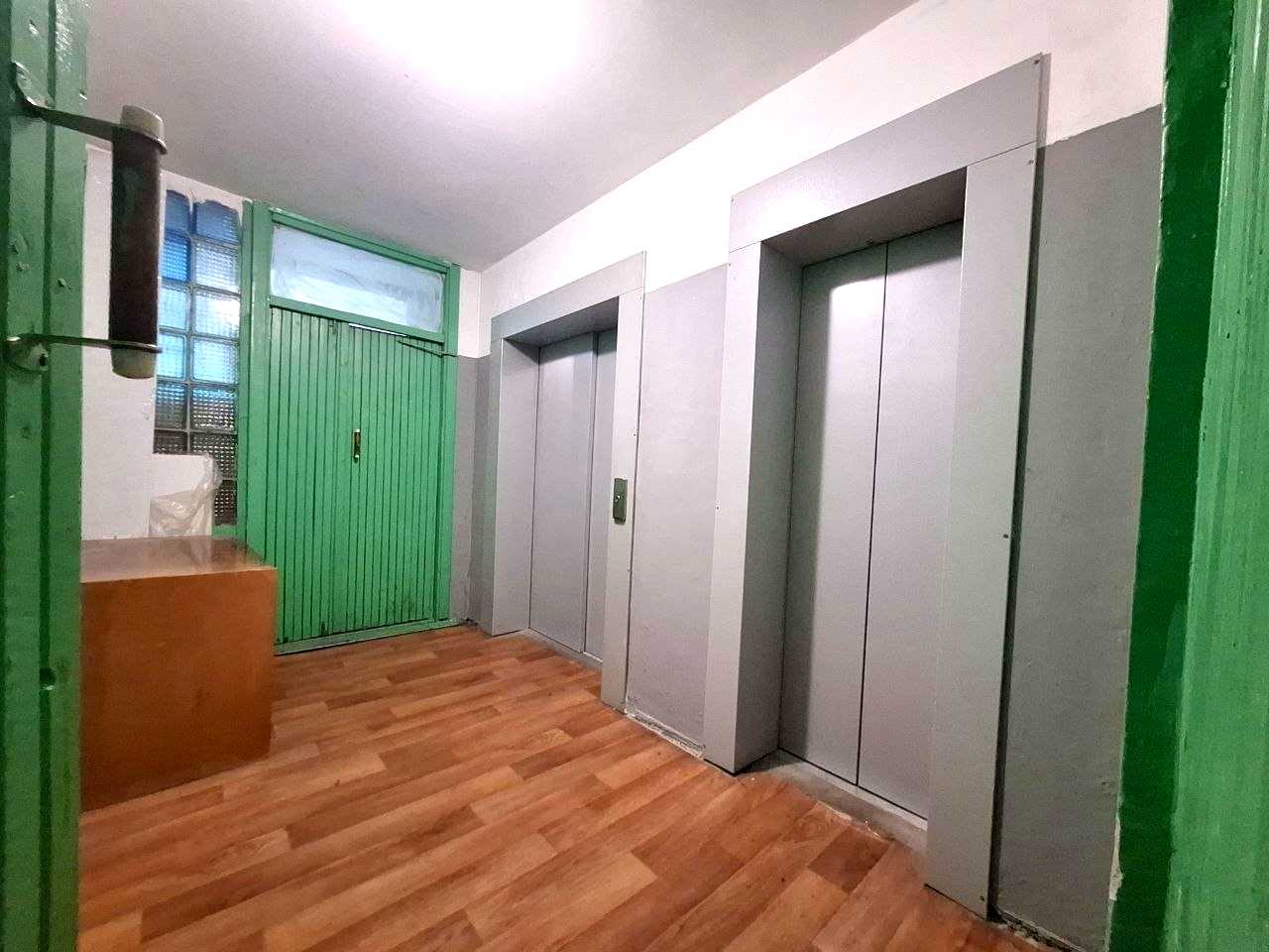 1879103553758992