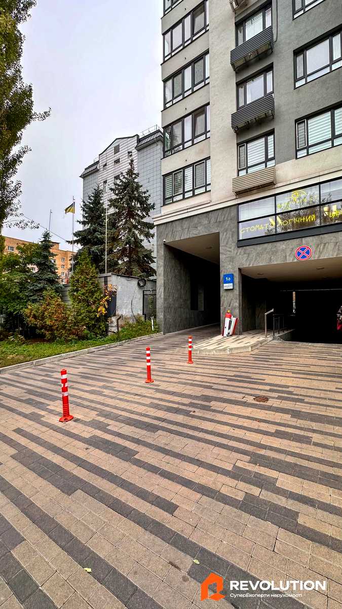 1879103819199977
