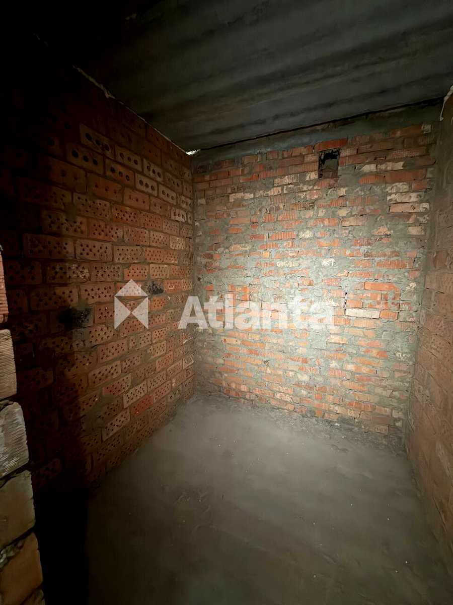 1879104921211271