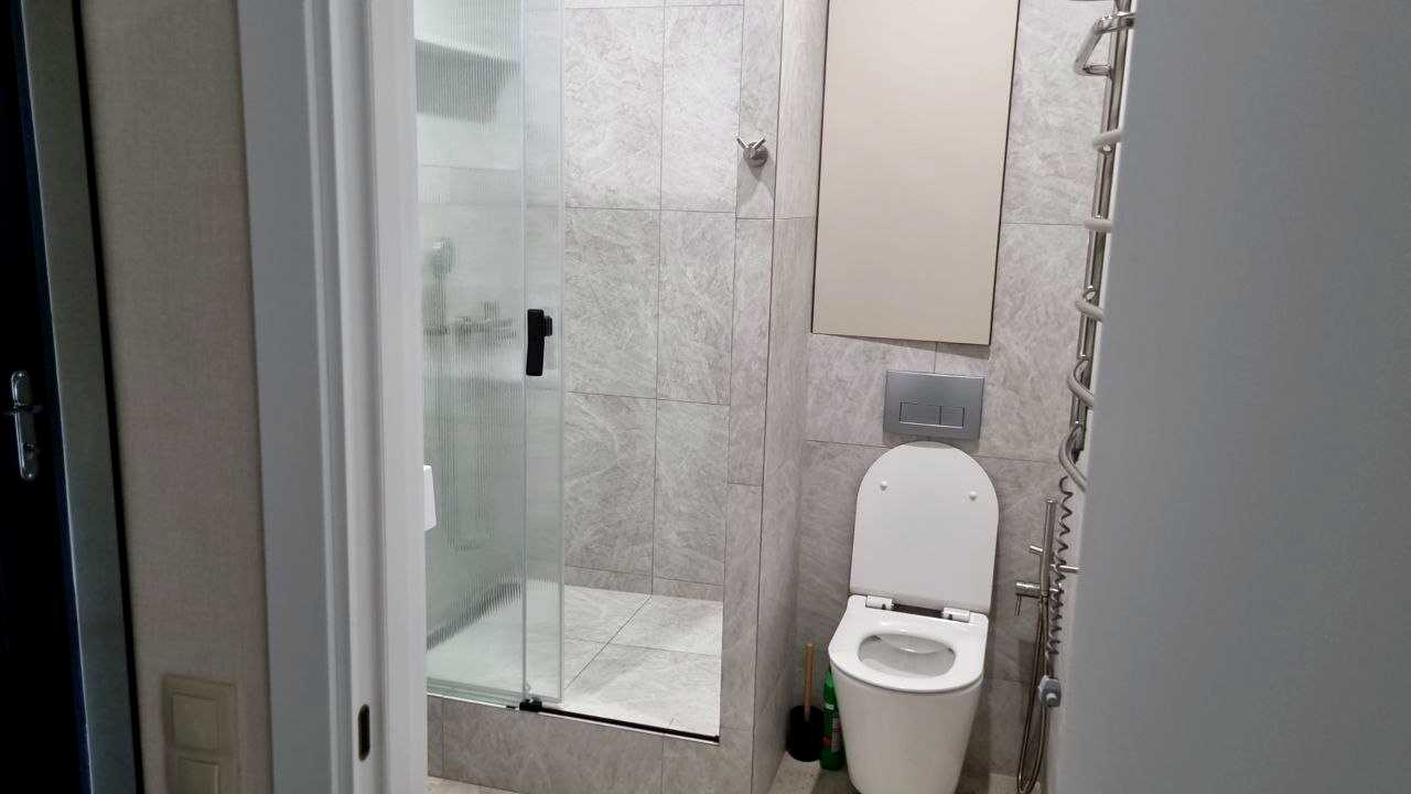 1879105421046019