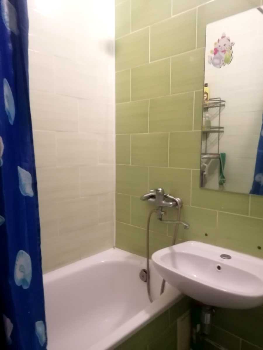 1879105496329774