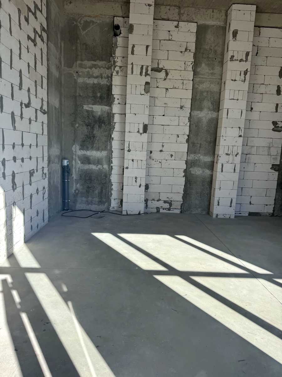 1879106572173153