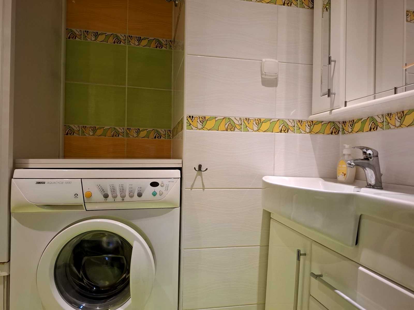1879106704924459