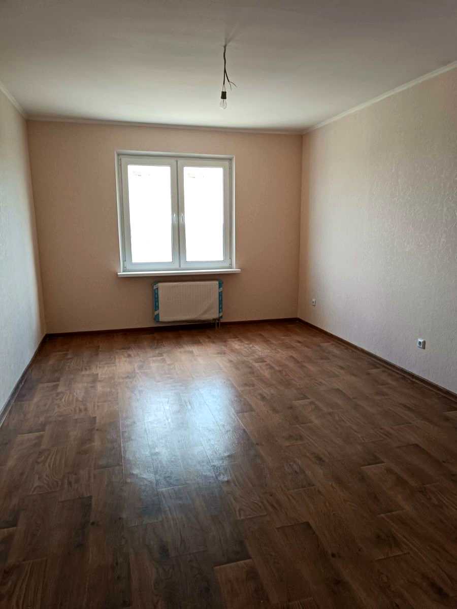 1879107303240289