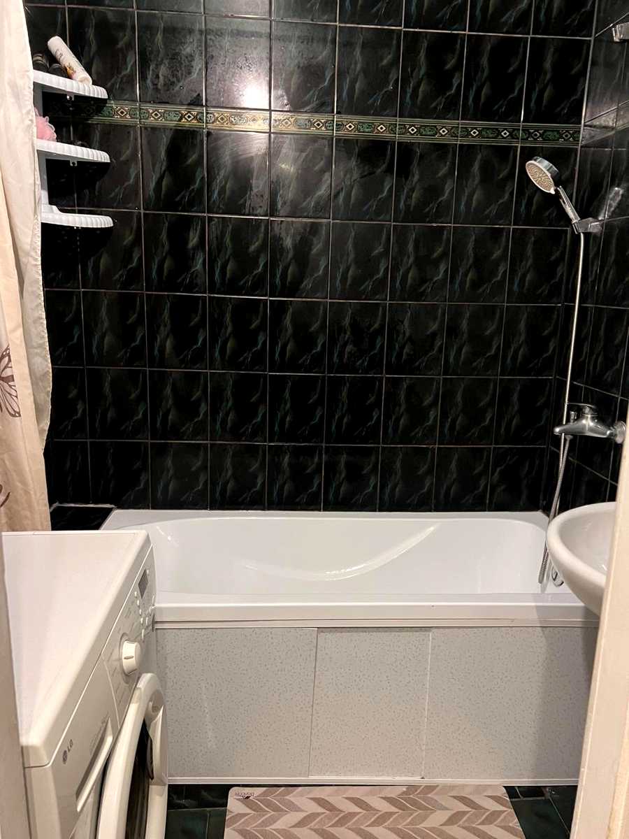 1879107891252280