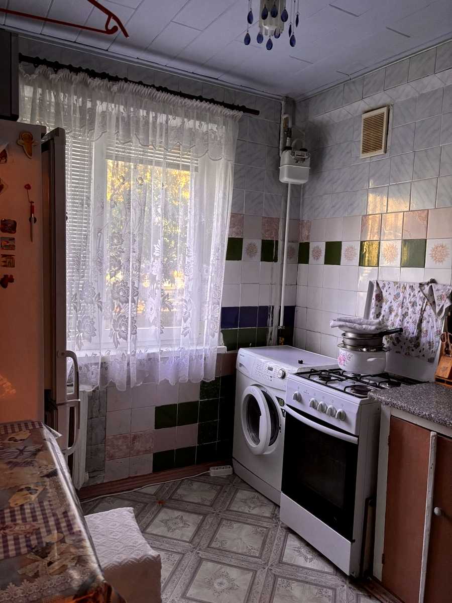 1879108959509315