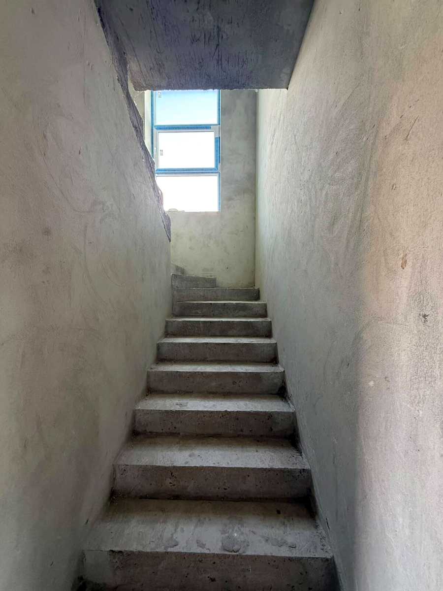 1879108971404104