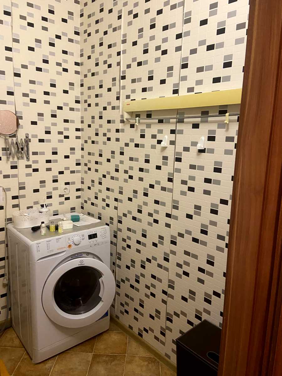 1879109157607674