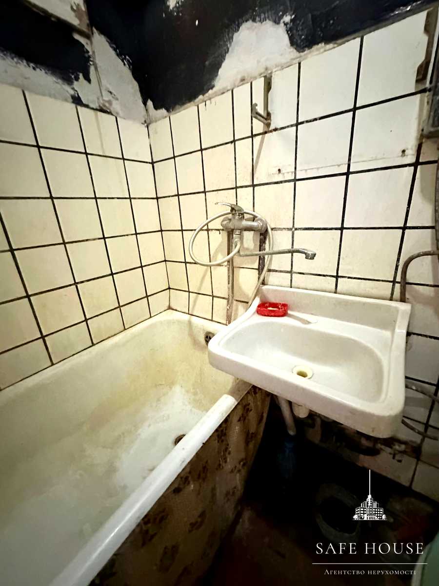 1879110384676178