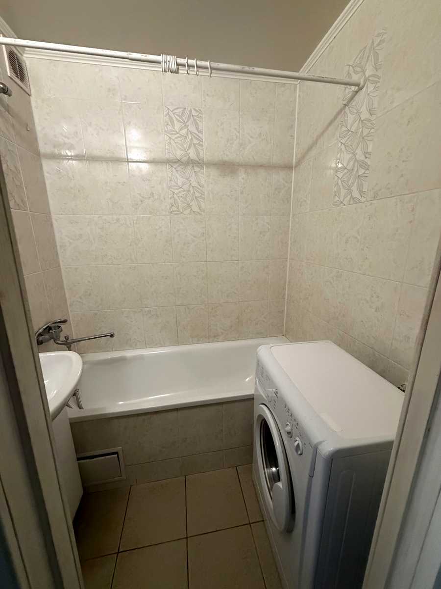 1879110673575016