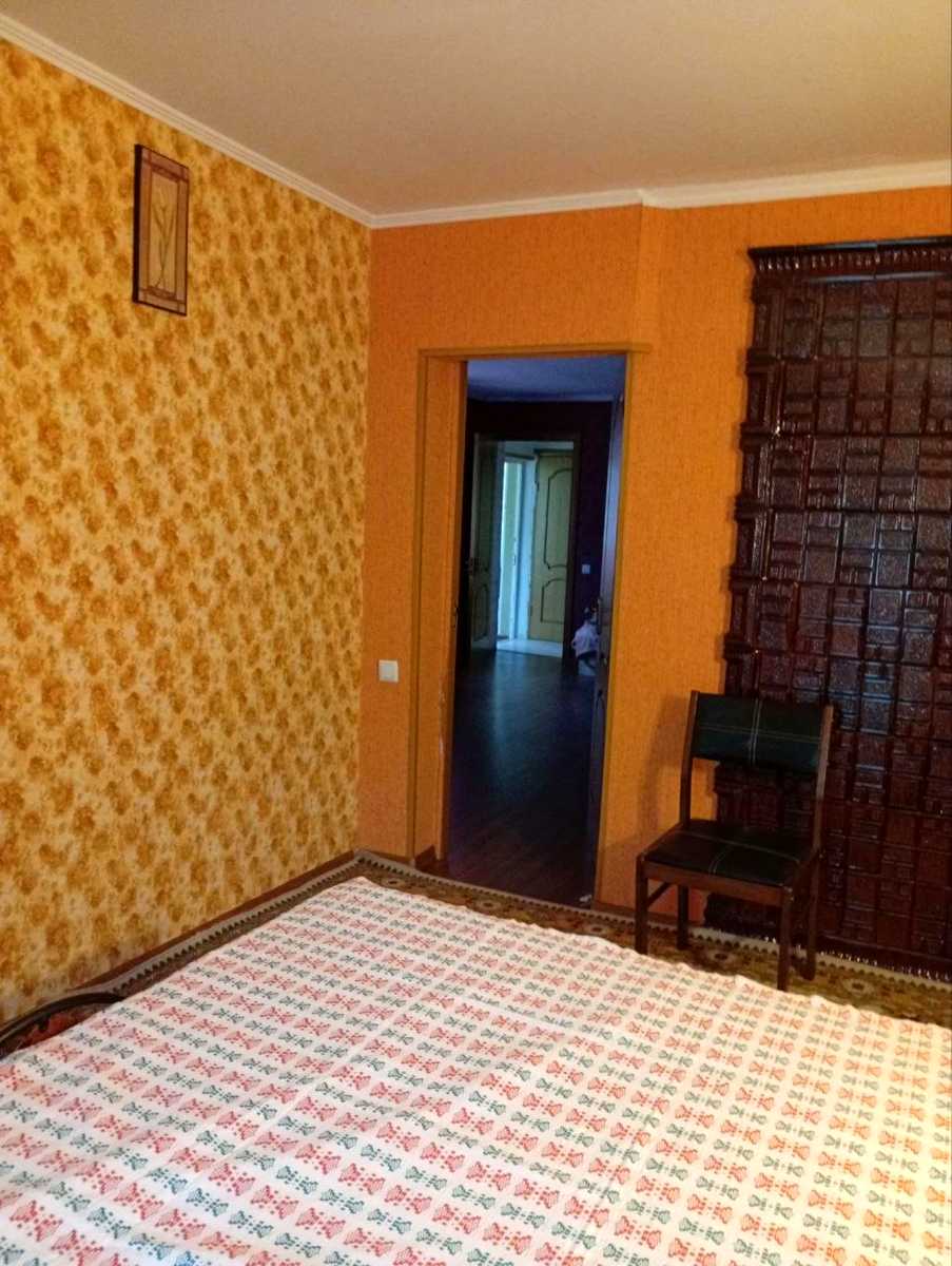 1879111296663338