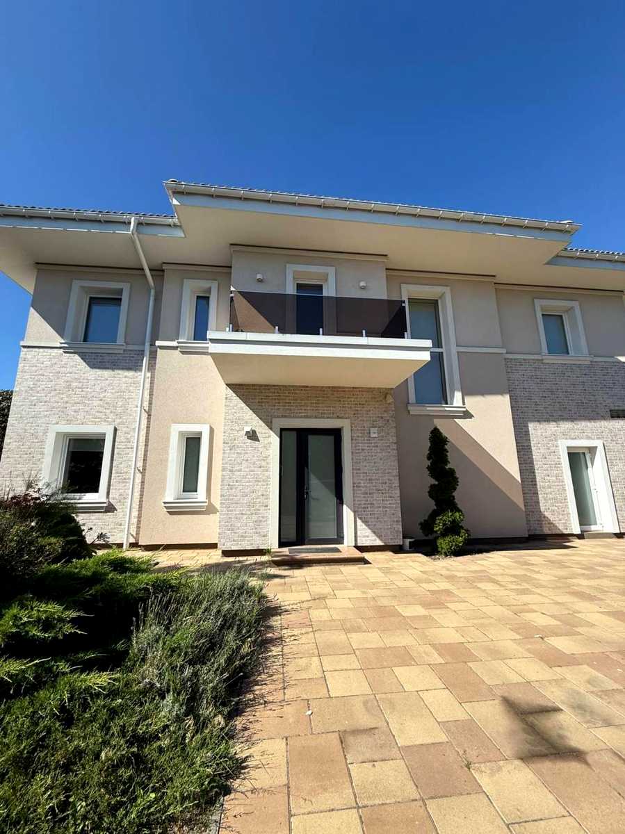 1879111625962699