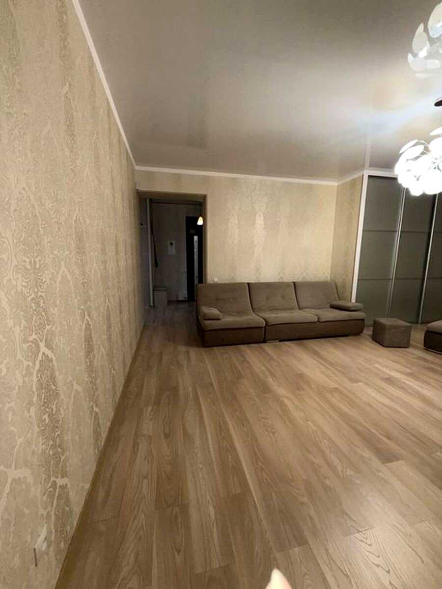 1879111778622420