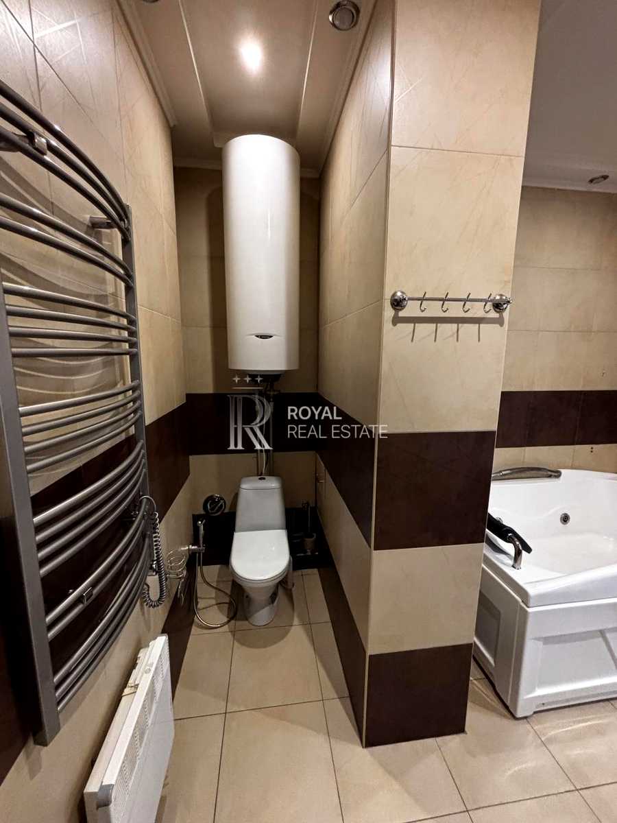 1879111858458852