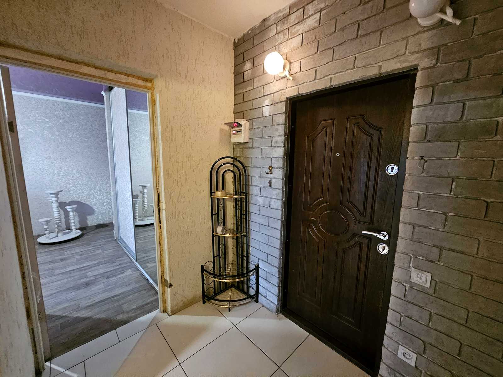 1879112459134849