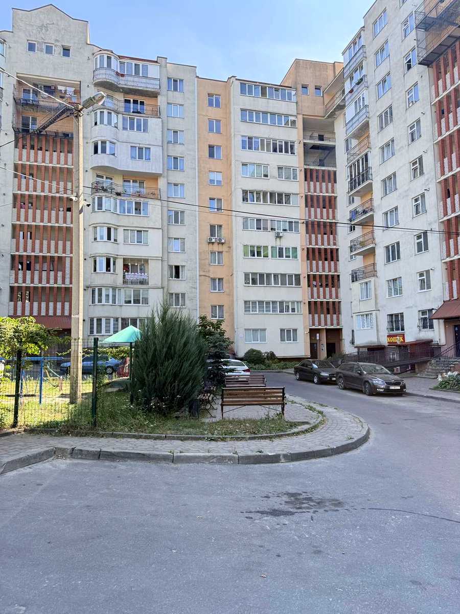 1879114955605195