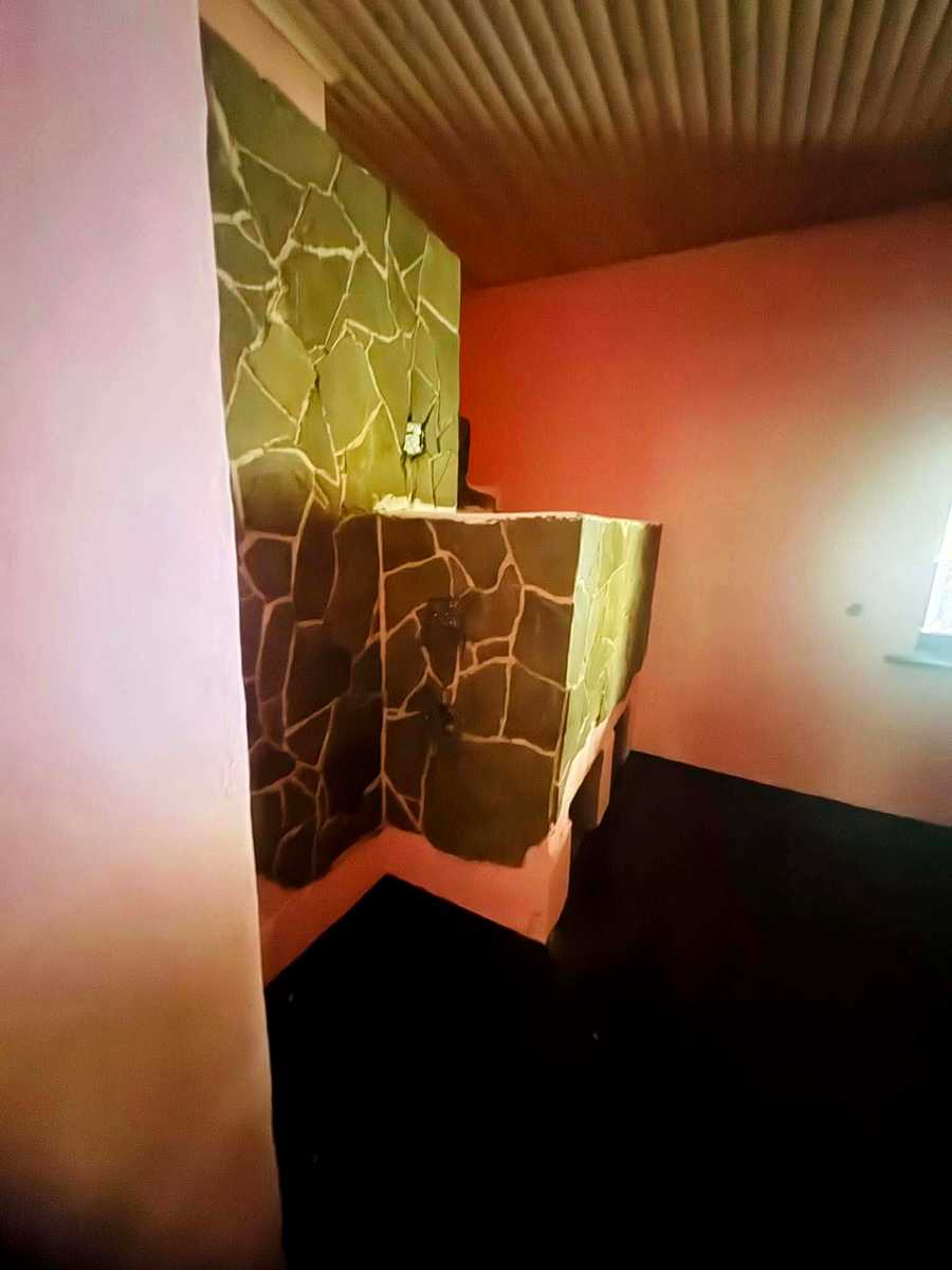 1879115082370395