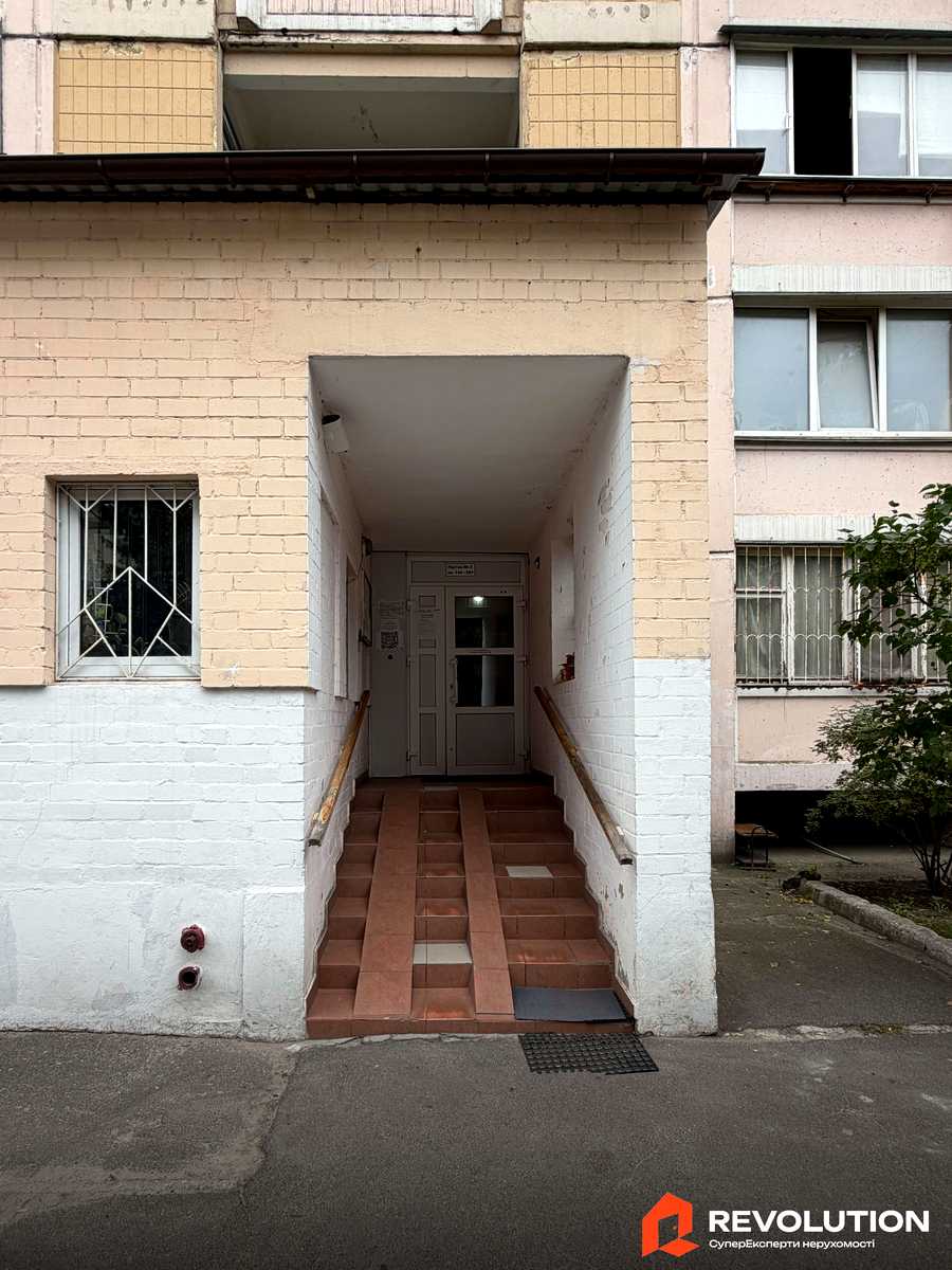 1879115831157894