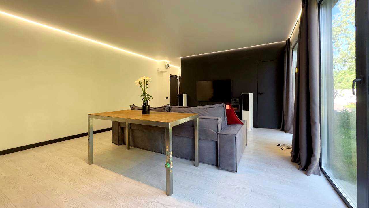 1879115922298393