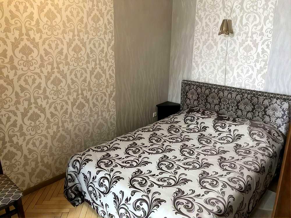 1879116706851321