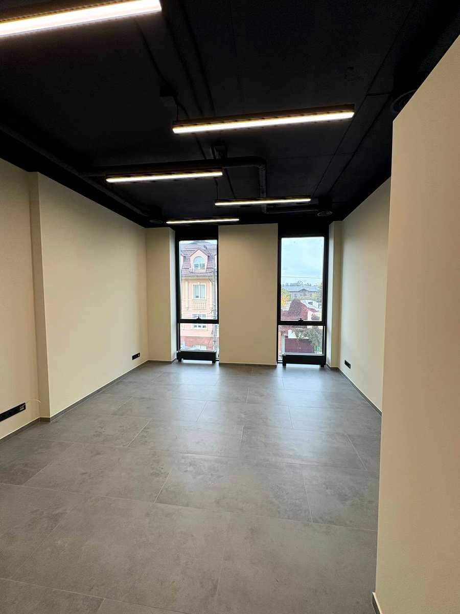 1879116707112767