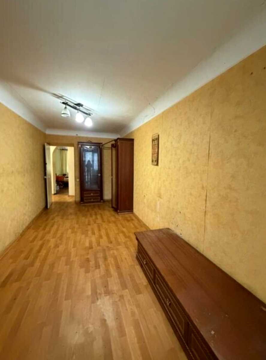1879116868783430
