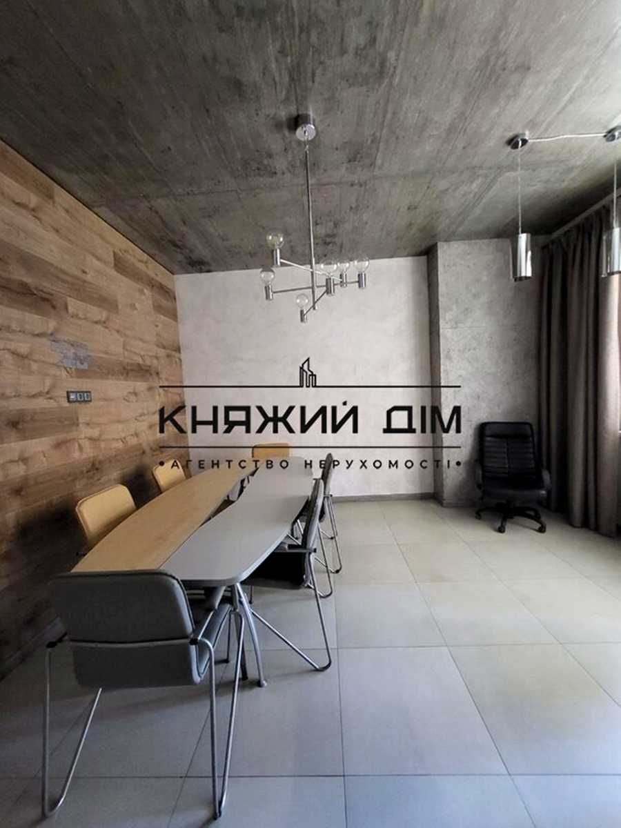 1879117530933011