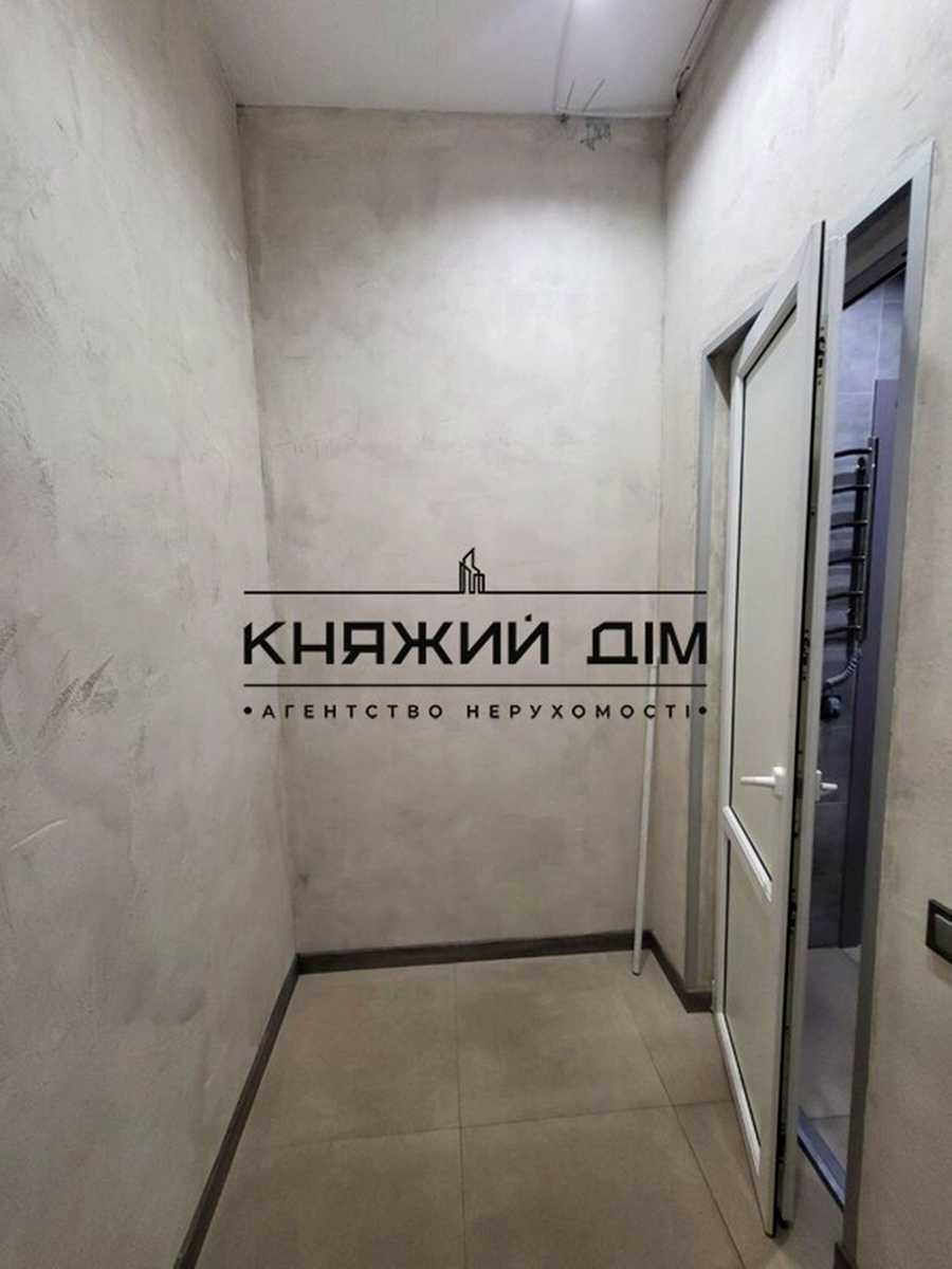 1879117535030881
