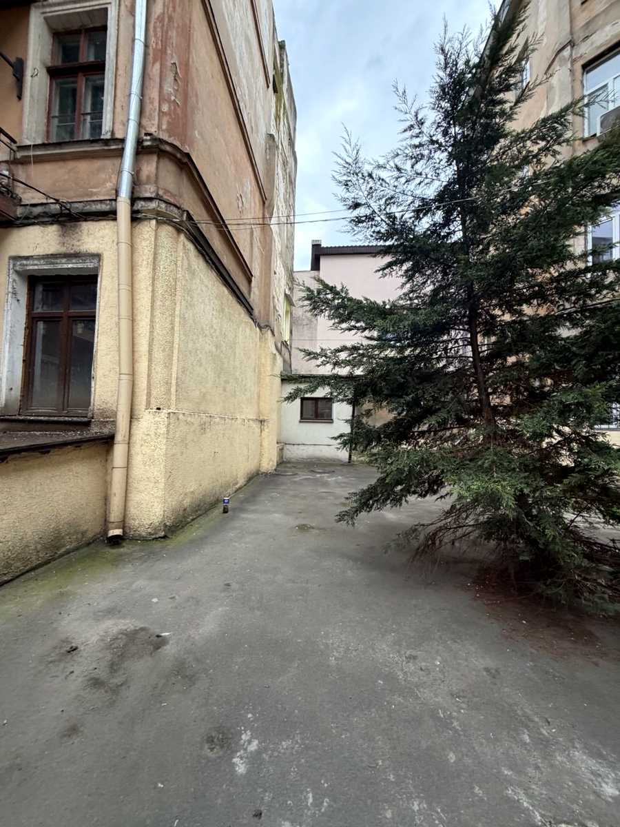 1879119926611909
