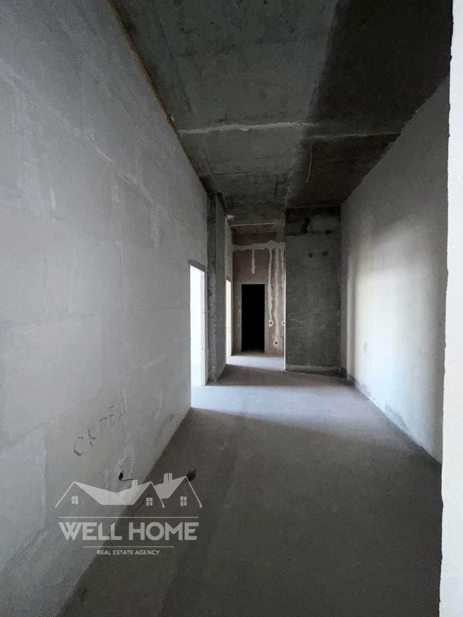 1879123853463410