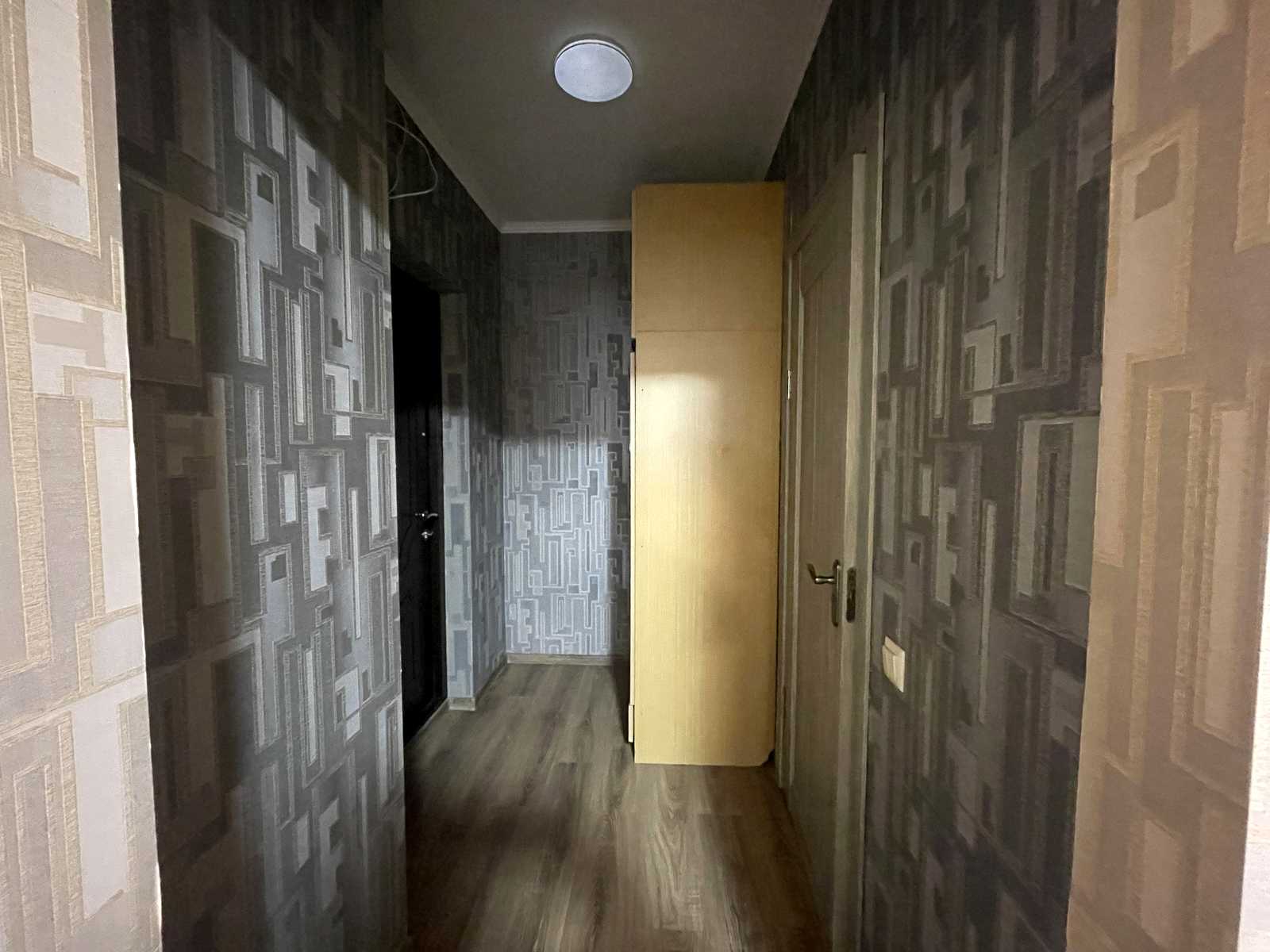 1879123878150242