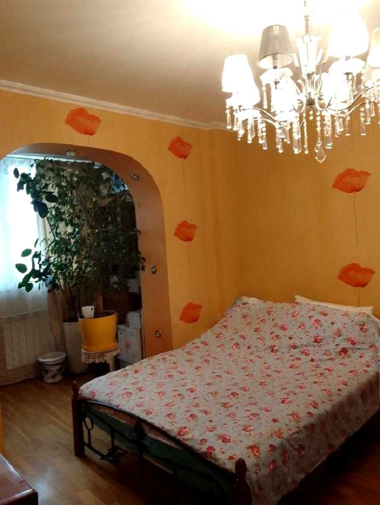 1879124647705718